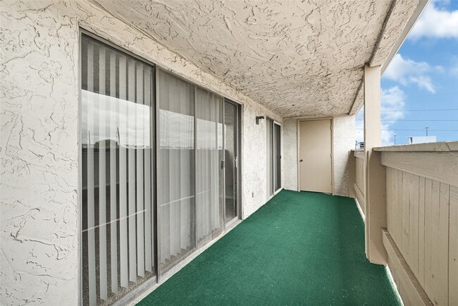 Building Photo - 8515 Hearth Dr