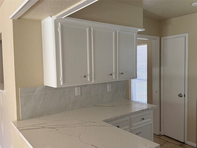 Building Photo - 6610 Addicks Clodine Rd