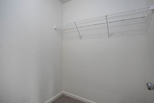 Building Photo - 3149 Alder Dr SW