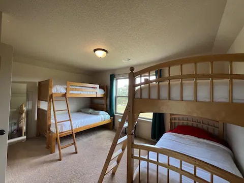 Building Photo - 1180 Mt Lebanon Rd