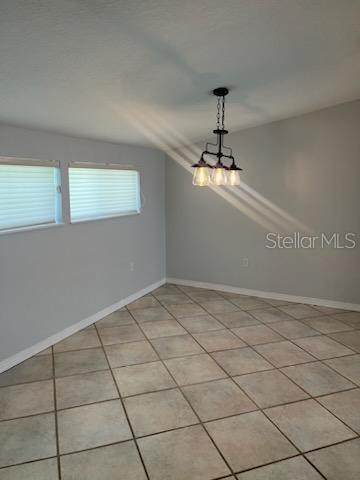 Building Photo - 4420 W Fair Oaks Ave