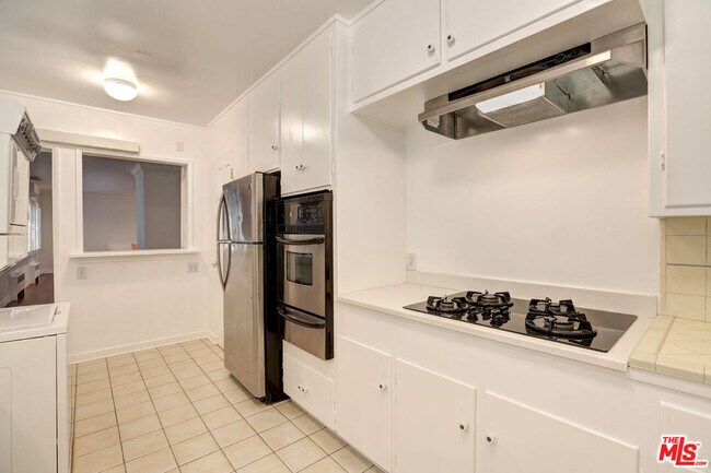 Building Photo - 11901 Sunset Blvd