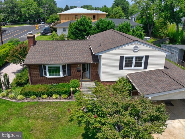 Building Photo - 6824 Felix St