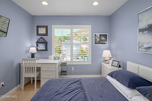Building Photo - 3024 Hollycrest Ave