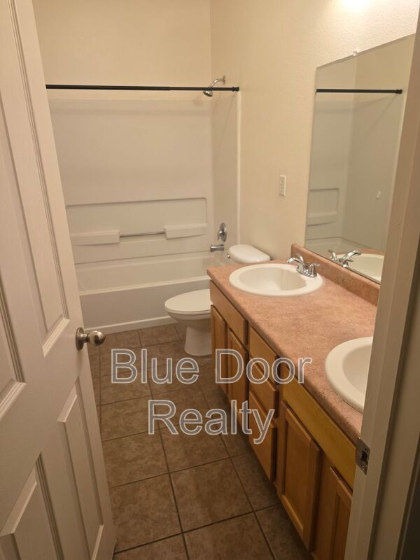 Building Photo - 2159 Palenque Dr SE