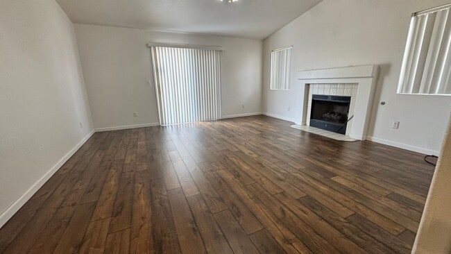 Building Photo - 3bedroom Single-Story Home