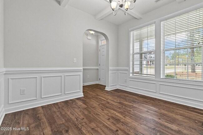 Building Photo - 4055 Irwin Dr