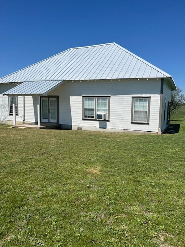 Building Photo - 2 Bedroom 1 Bathroom Georgetown Home