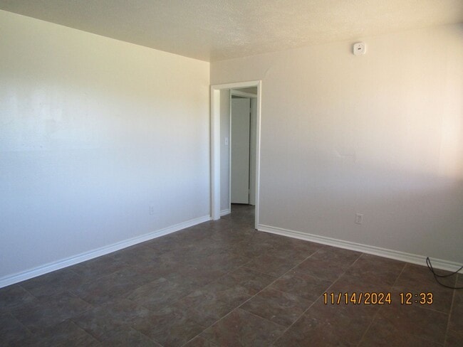 Building Photo - Very nice home on the Lawton's West Side!