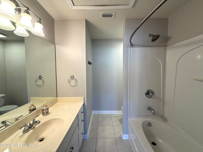 Building Photo - 8103 Summer Gate Ct