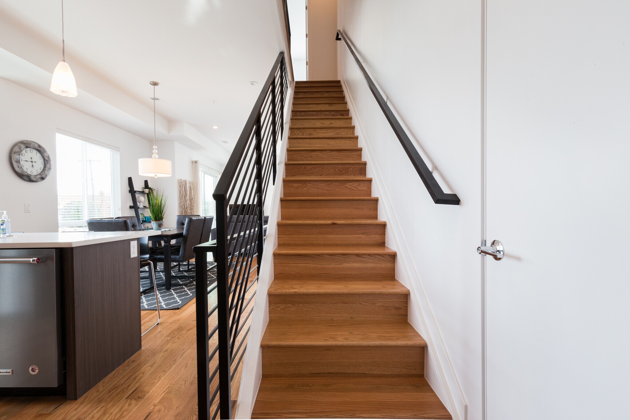 Building Photo - 3081 W 16th Ave