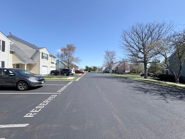 Building Photo - 171 Scobee Ln