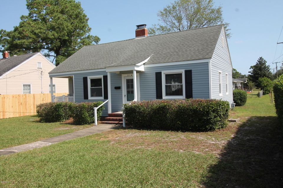 Building Photo - 2145 Monroe St