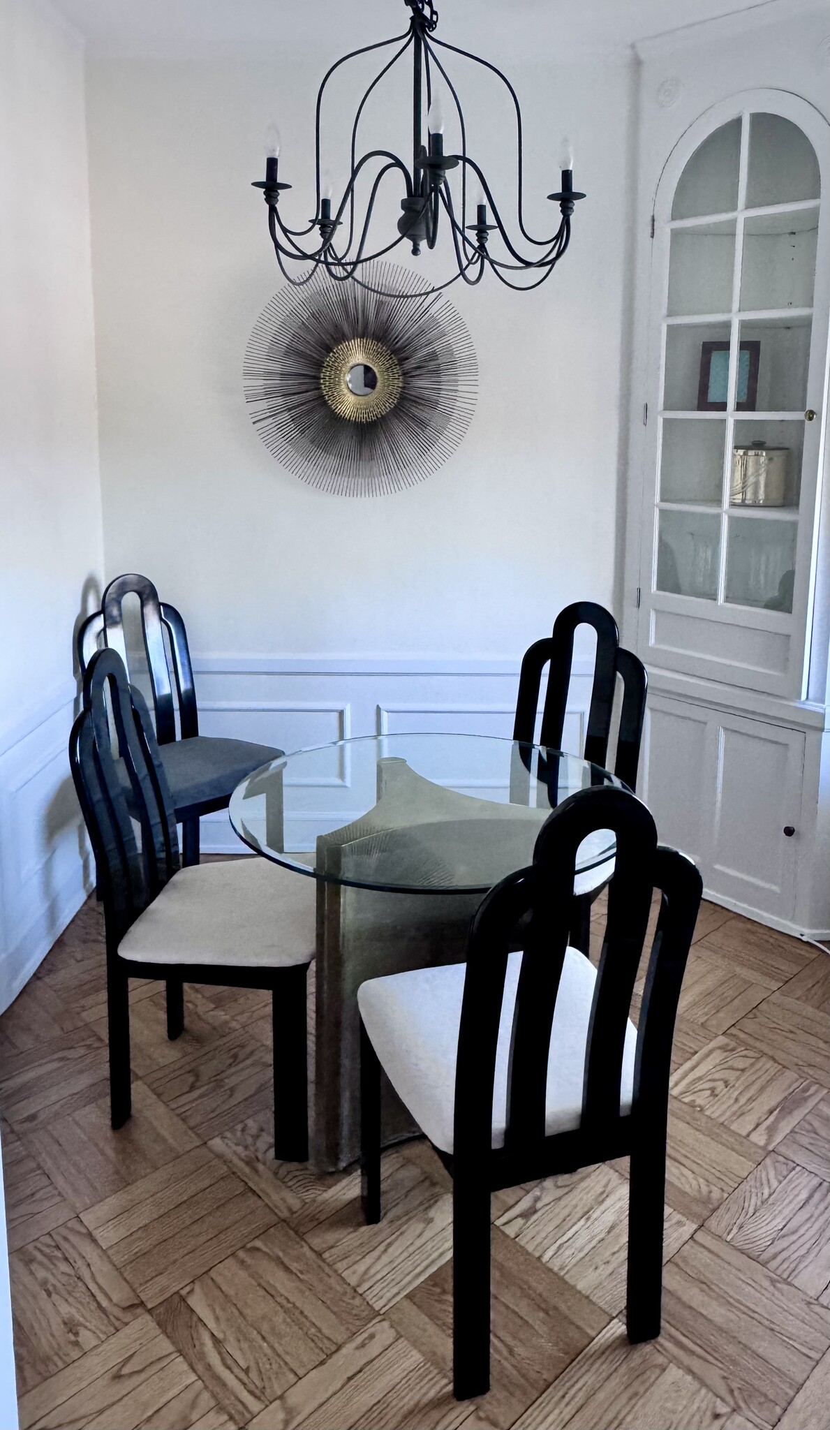 Dining Room - 2000 N Lincoln Park W