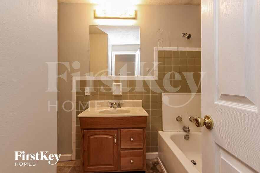 Building Photo - 10245 Nassau Ln