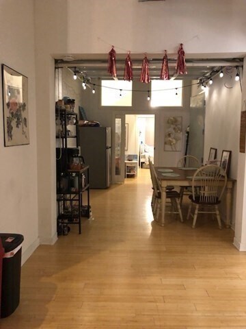 Building Photo - 121 Beach St