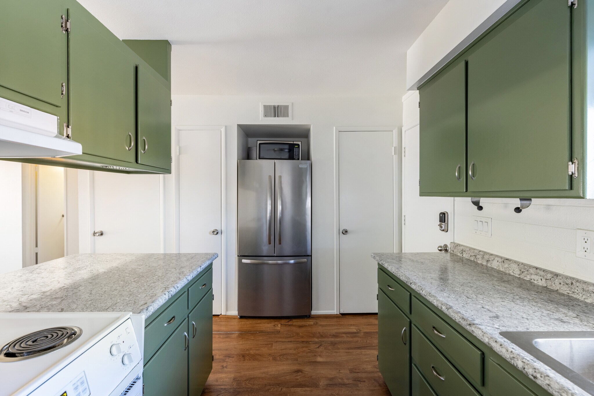 Building Photo - 3737 E Turney Ave