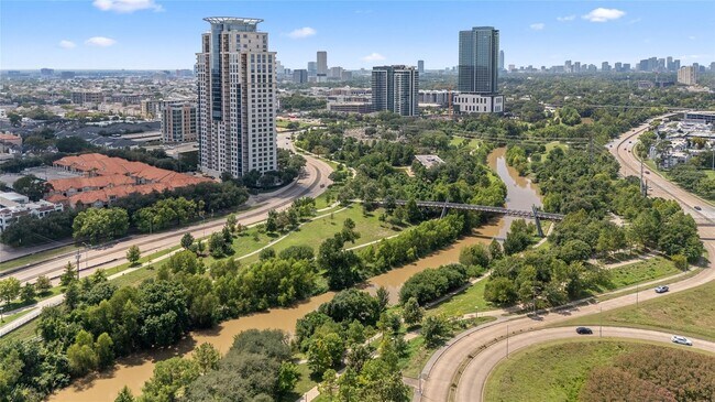 Building Photo - 3231 Allen Pkwy