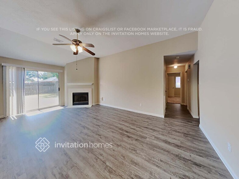 Building Photo - 18203 Gravenhurst Ln