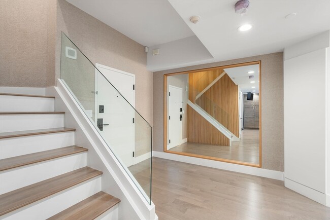 Building Photo - 65 Lake Ave