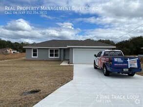 Building Photo - Custom Home - Desirable SE Ocala Neighborh...