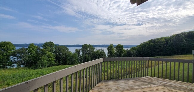 Building Photo - Lakefront End-Unit Condo with Crystal Lake...