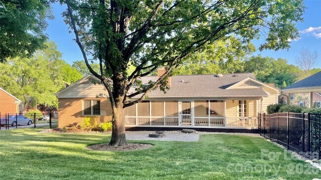 Building Photo - 6810 Rosemary Ln