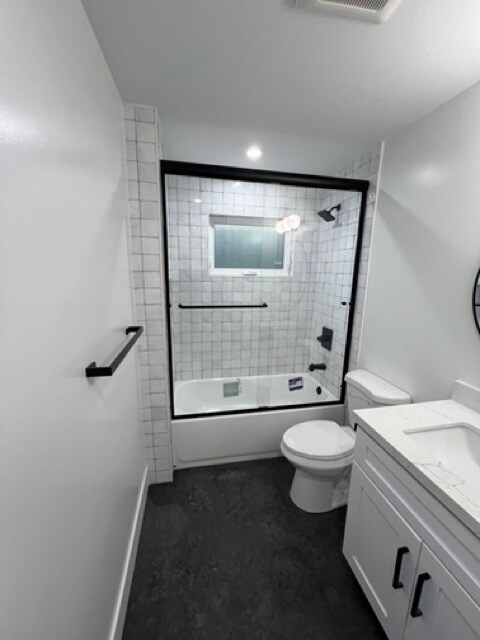 Building Photo - 24332 1/2-24334 1/2 Chestnut St