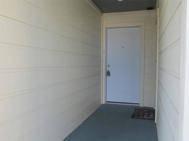 Building Photo - 4001 E NASA Pkwy