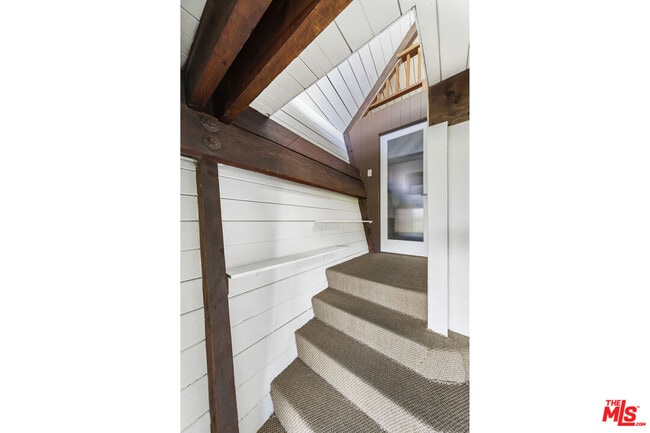 Building Photo - 7149 Woodrow Wilson Dr