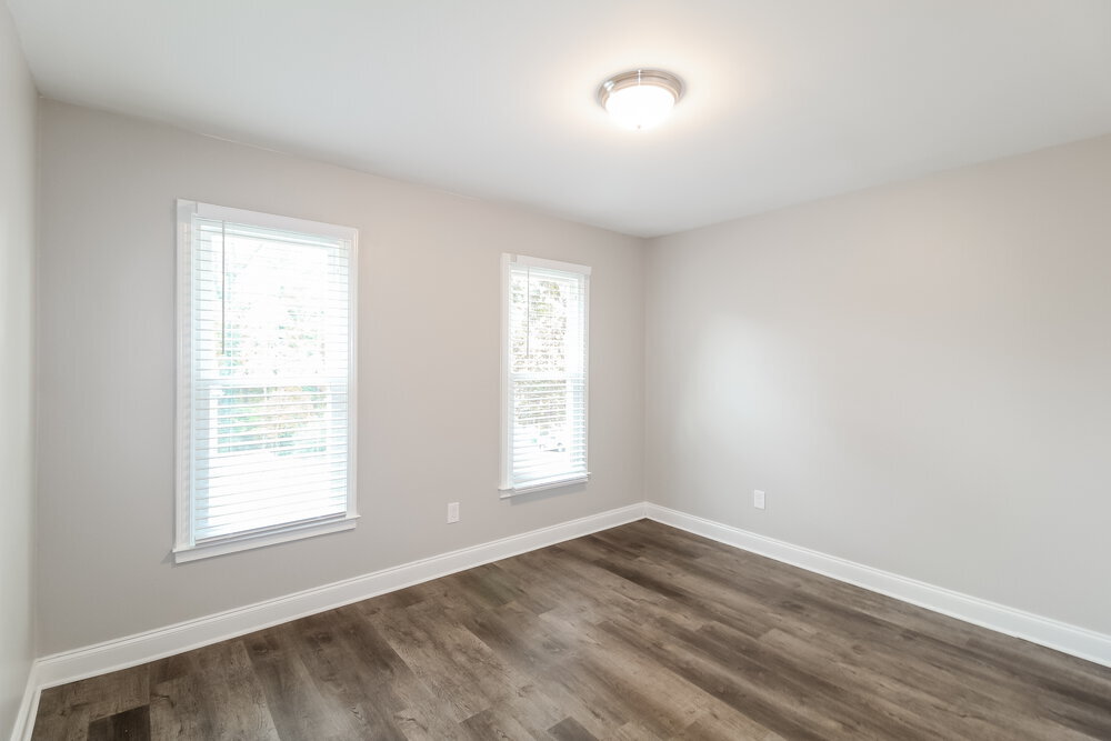 Building Photo - 2570 Broadmoor Ct