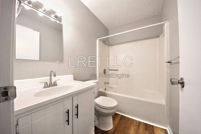 Building Photo - 1568 Illinois Rd
