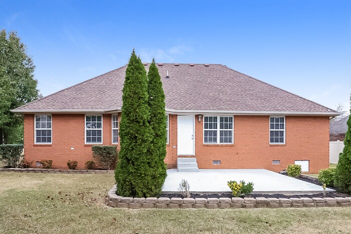 Building Photo - 2219 Spartan Ct