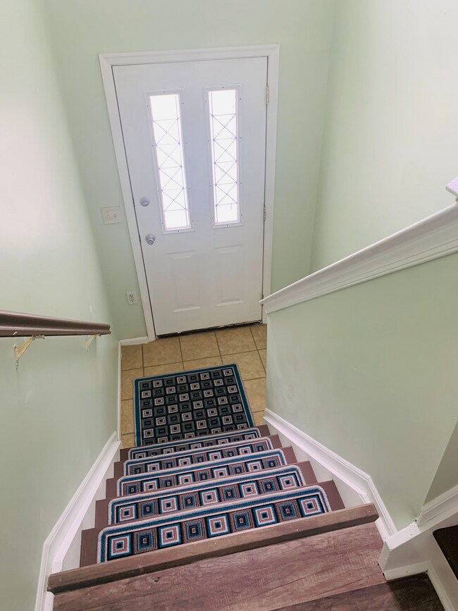 Building Photo - 178 Lackland Ave