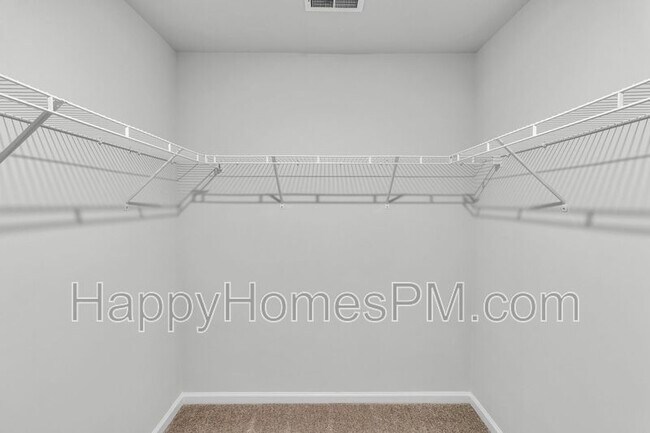 Building Photo - 303 Black Birch Dr