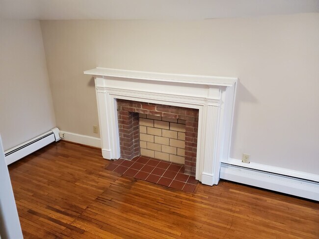 2nd Bedroom - 6368 W Quaker St