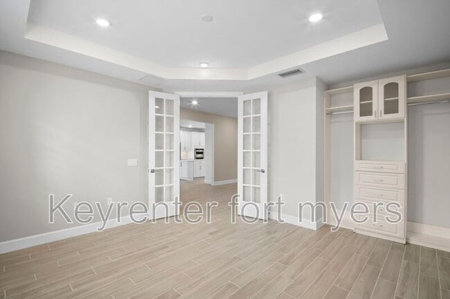 Building Photo - 19001 Aqua Shore Dr