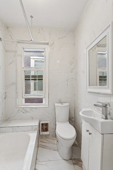 Building Photo - 2556 N Jessup St