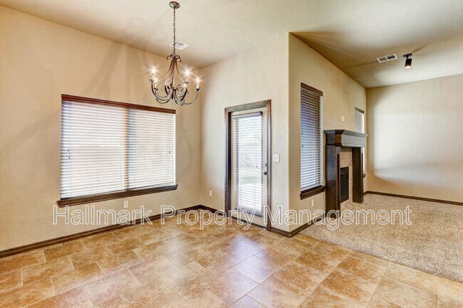 Building Photo - 508 Whispering Oaks Blvd