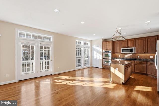 Building Photo - 7976 Vigne Ct