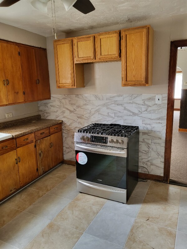 Building Photo - 164 E 119th St