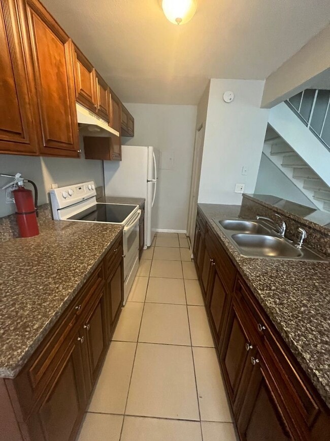 Primary Photo - 2 br, 1 bath House - 800 W TIFFANY DRIVE #3