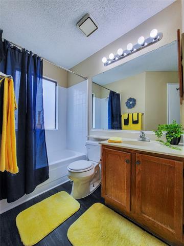 Building Photo - 823 Wyndham Pl