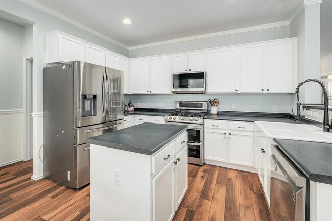 Building Photo - 1305 Horseshoe Ranch Dr