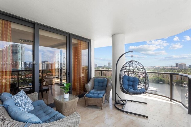 Building Photo - 19667 Turnberry Way