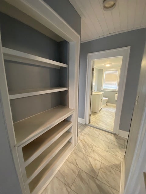 Building Photo - 2411 E Genesee St