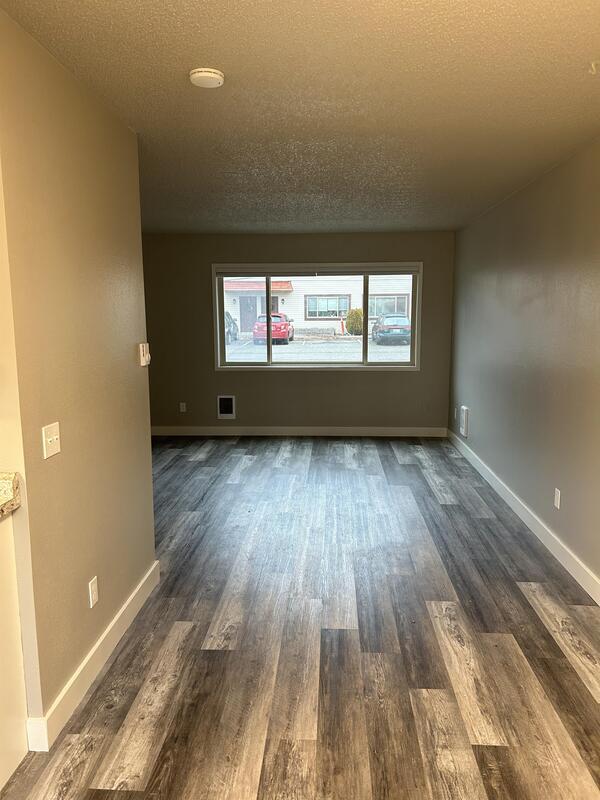 Building Photo - 3437 Redwood Ave