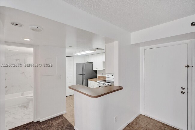 Building Photo - 770 Claughton Island Dr