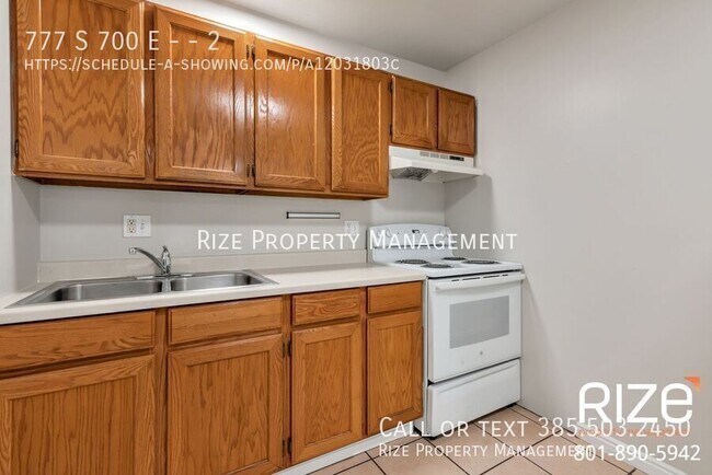 Building Photo - 777 S 700 E