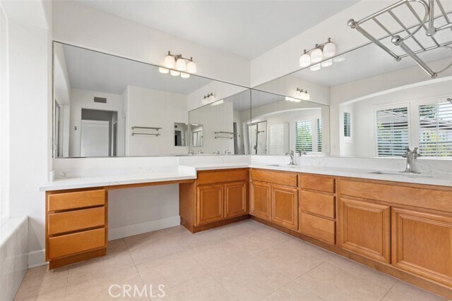 Building Photo - 82 Laurelhurst Dr